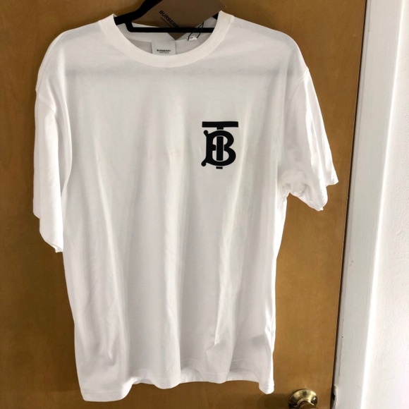 Burberry Other - NWT Burberry NEW LOGO Oversized T-Shirt